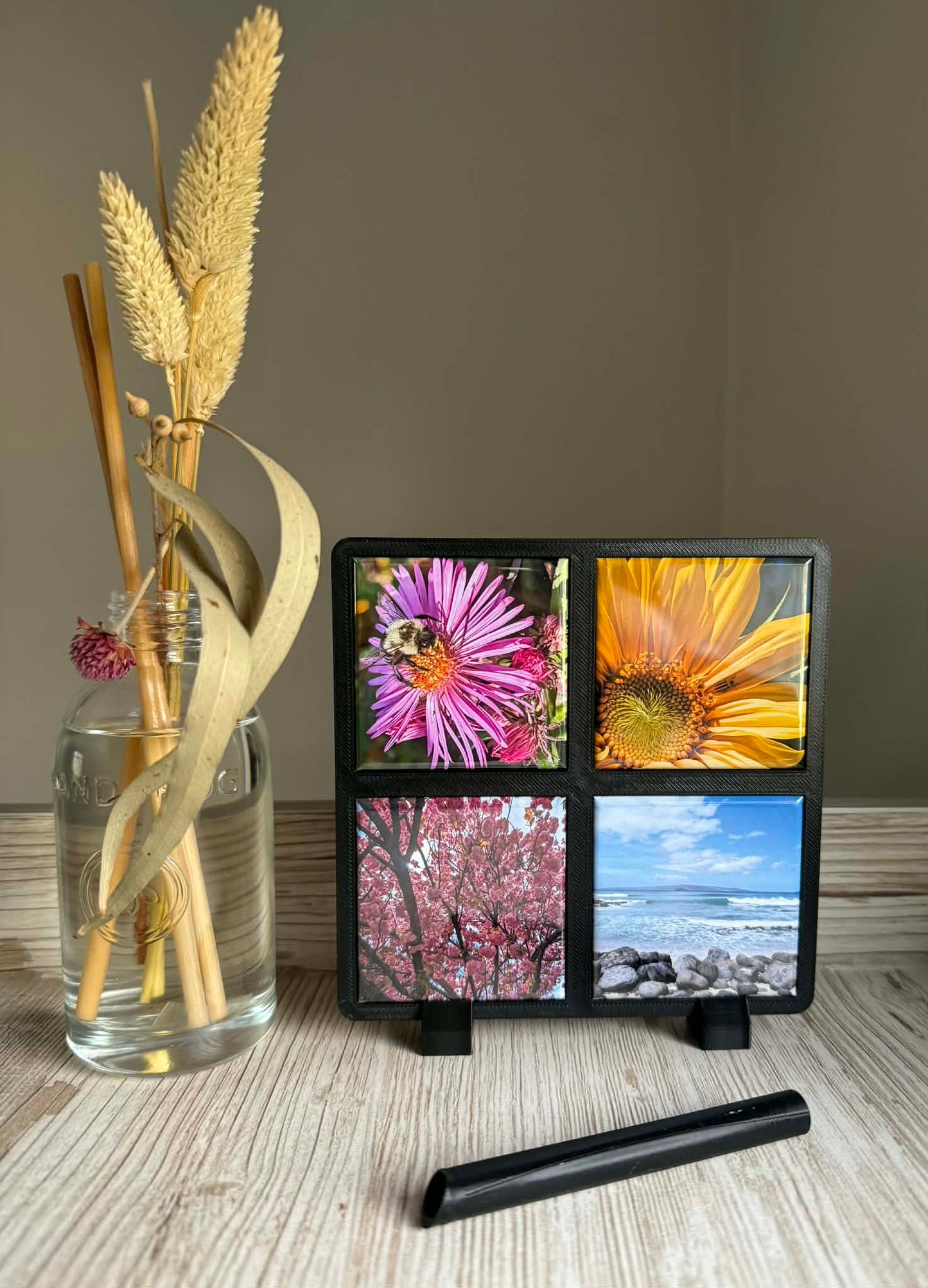 4-Slot Photo Magnet Display